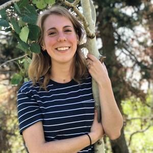 Meet your Posher, Dana